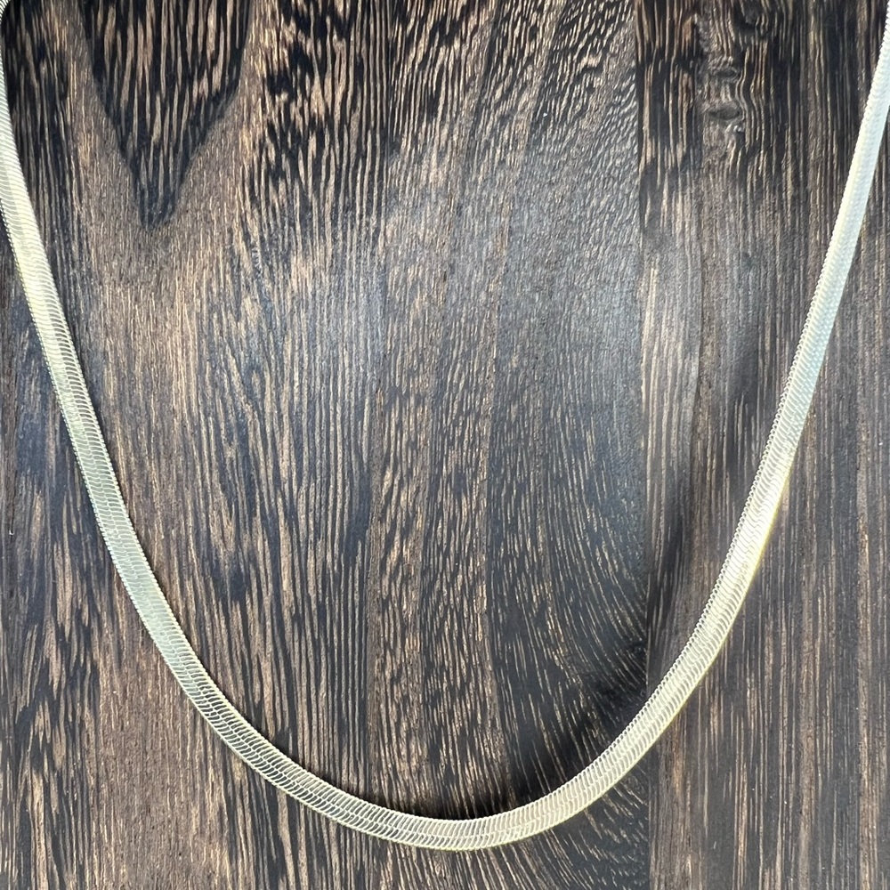NWOT Express Gold Tone Herringbone Necklace 16” + 2-1/4” Extender Unisex